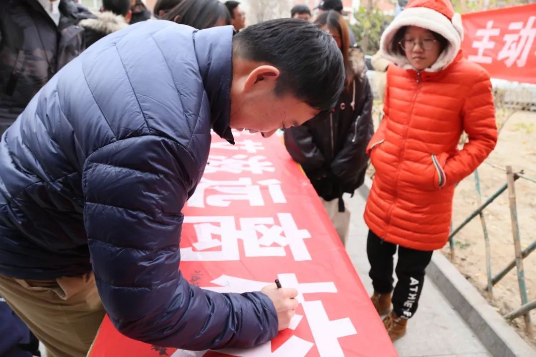 kaiyun开云网页版|贺州市第一期水果种植班户外实践教学(图2) kaiyun开云网页版