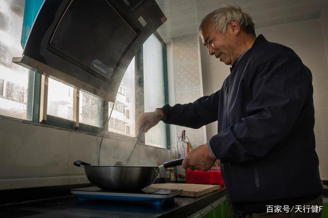 钟山交警大队九月金秋开学季“交通安全一台戏”进校园-kaiyun开云官方在线登录